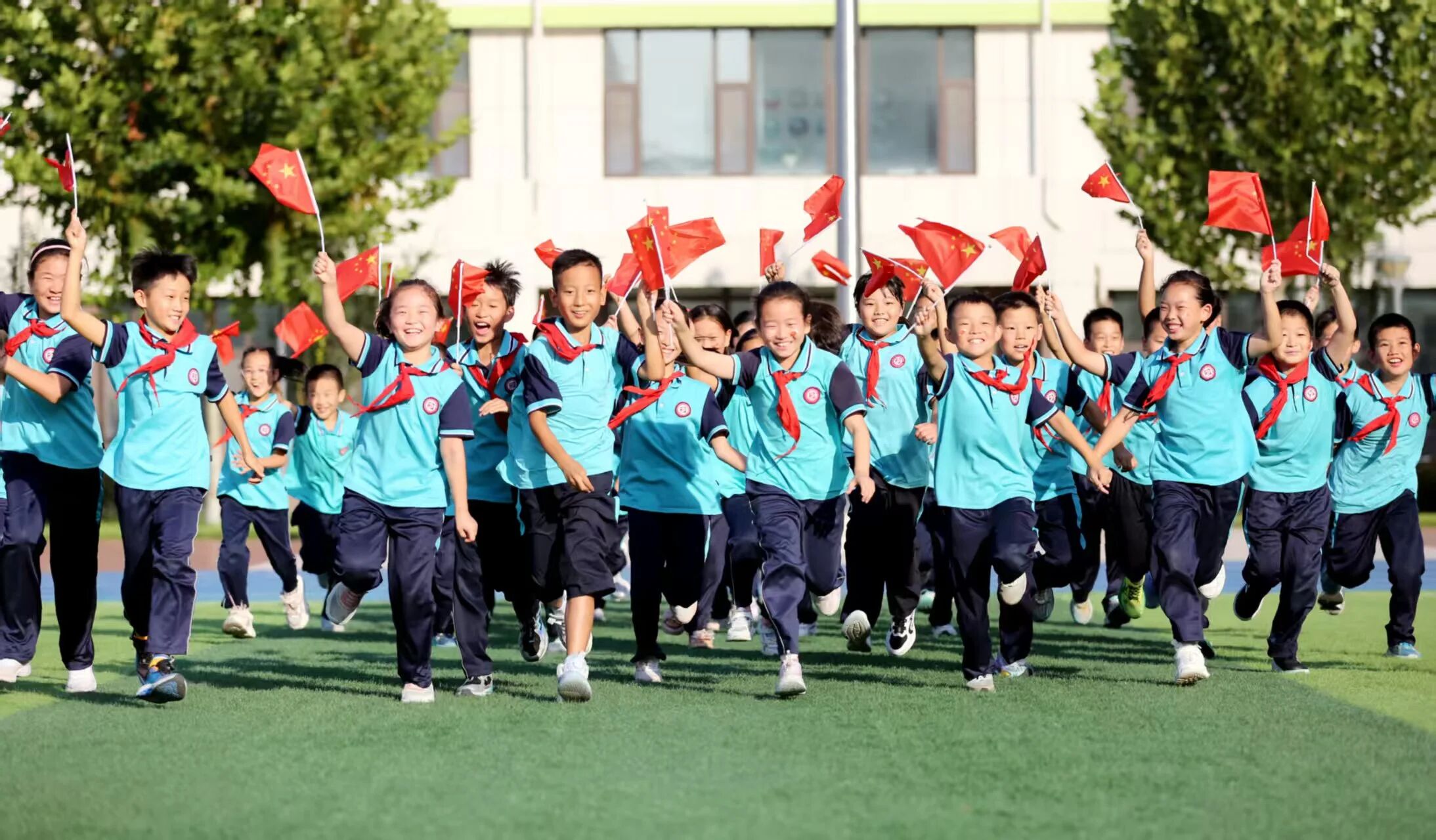 全环境立德树人｜圣城中学巨能校区举办...